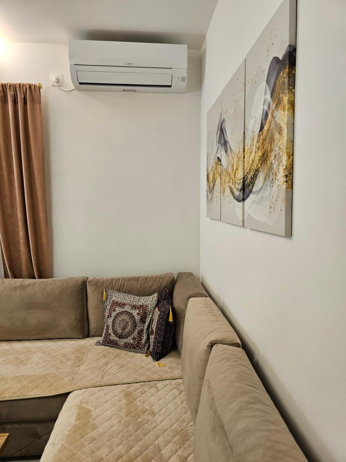 Sunset Home מוסטר מראה חיצוני תמונה
