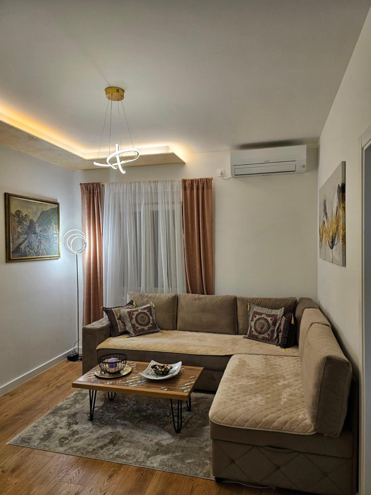 Sunset Home מוסטר מראה חיצוני תמונה